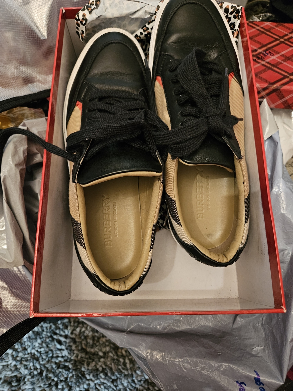 Burberry Men's Black and Beige Leather-Trim Sneakers